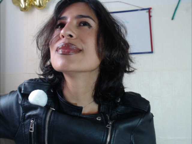 Live sex webcam photo for cataleya35 #291949151