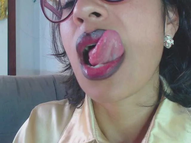 Live sex webcam photo for cataleya35 #292035936