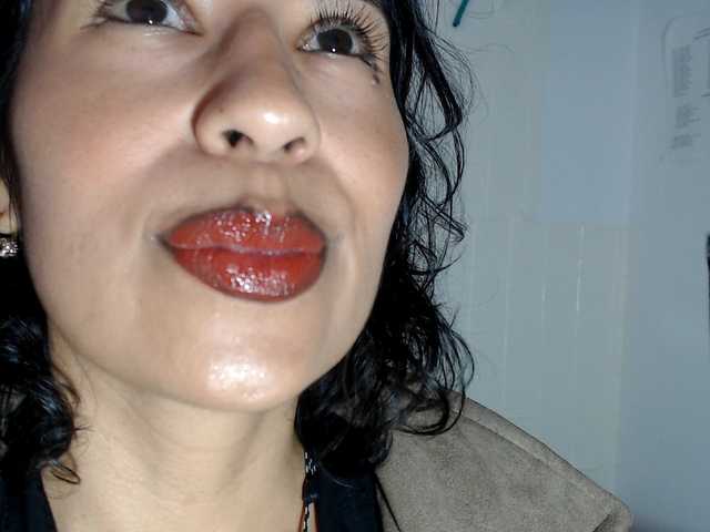 Live sex webcam photo for cataleya35 #292130176