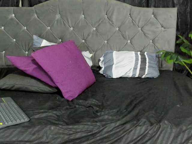 Live sex webcam photo for cataleyadivine #290452750