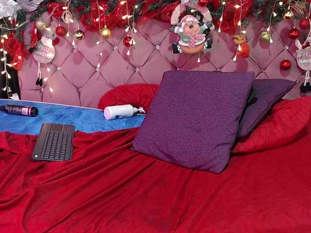 Live sex webcam photo for cataleyadivine #292275594