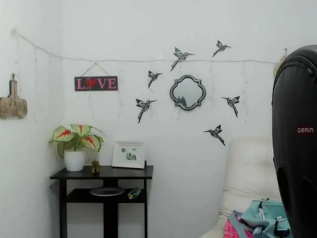 Live sex webcam photo for catalina-bbw #273049979