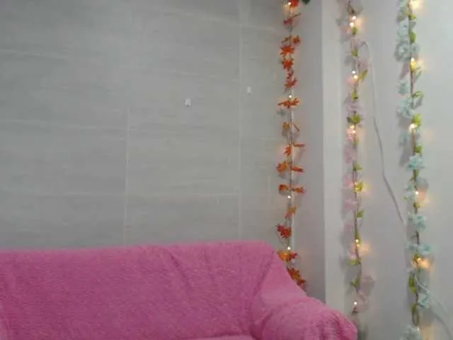 Live sex webcam photo for catalinaPaez02 #288090322