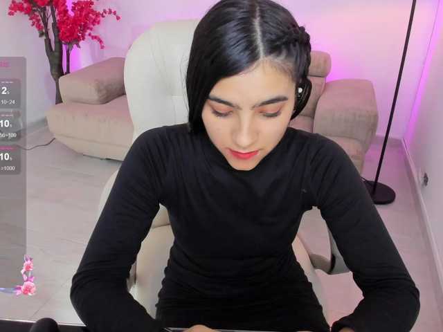 Live sex webcam photo for caty-lorens #277845370