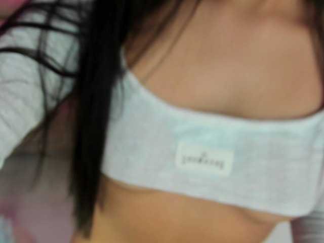 Live sex webcam photo for caty-lorens #277883104