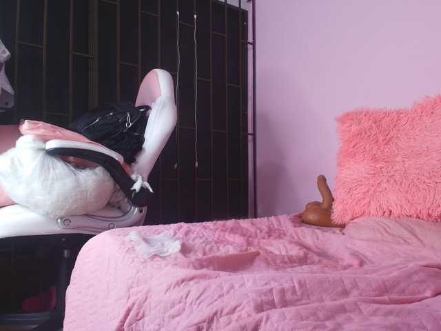 Live sex webcam photo for celeste-mrg #291006191