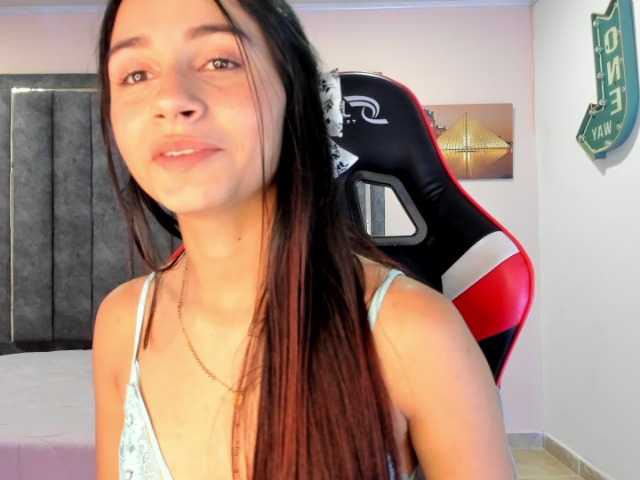 Live sex webcam photo for celestemaiier #275491138