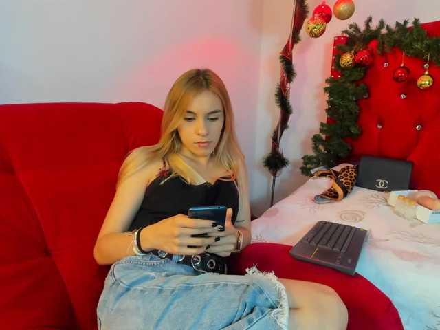 Live sex webcam photo for celestesweet1 #271822222