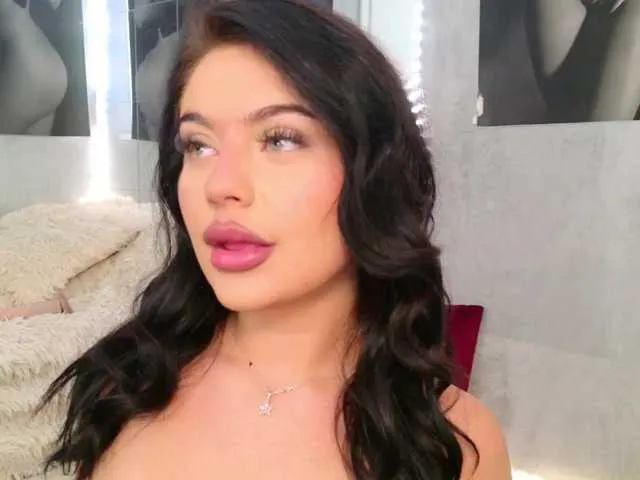 Live sex webcam photo for celia-chanel #291705880