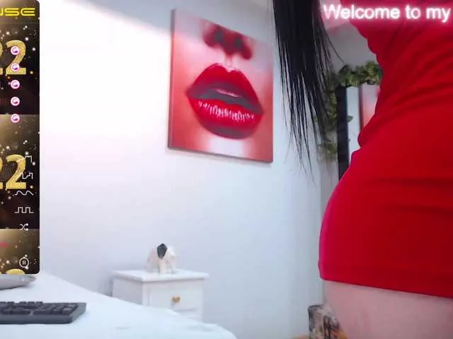 Live sex webcam photo for celinaharris #271914468