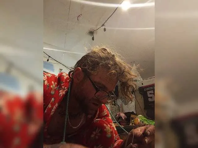 Live sex webcam photo for chainsawcatfish #277380338