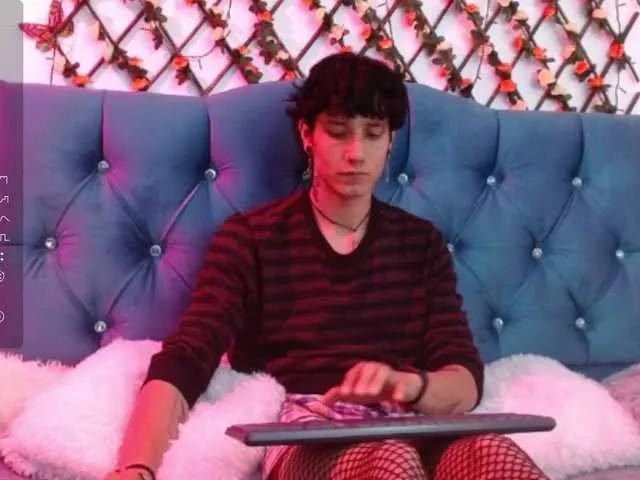 Live sex webcam photo for champdelicious #276728616