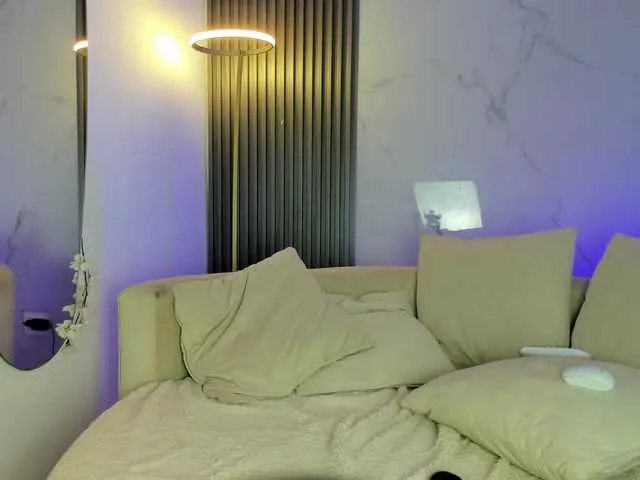 Live sex webcam photo for channelcox #291026594