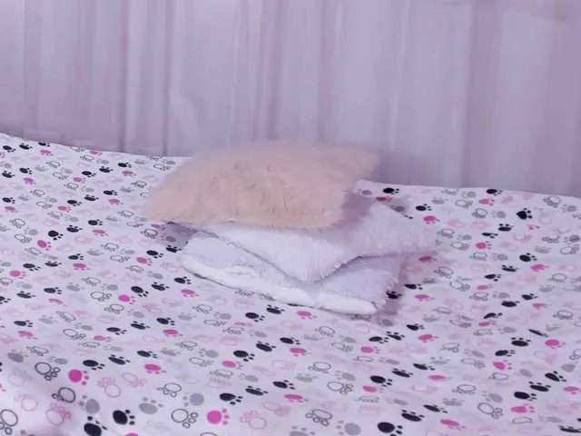 Live sex webcam photo for channelsweet #273703296