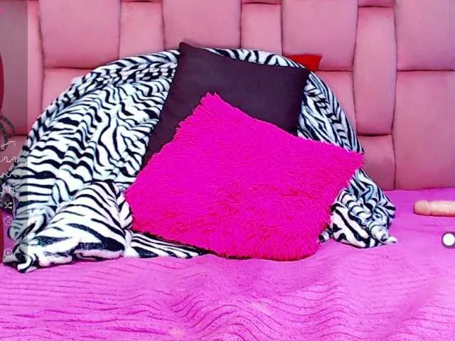 Live sex webcam photo for channeltt #277236366