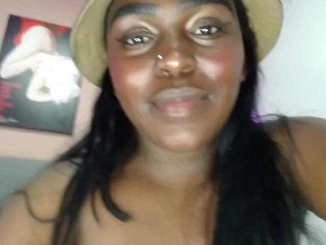 Live sex webcam photo for chantal-gray #277848914