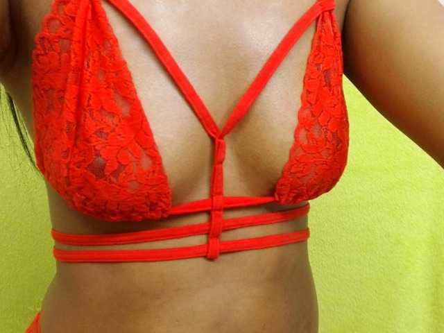 Live sex webcam photo for chantalhothx #271855098