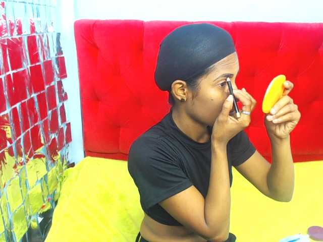 Live sex webcam photo for chantalhothx #272175040