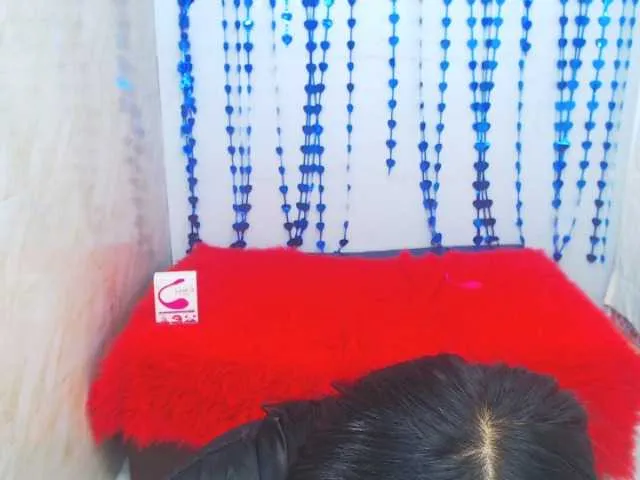 Live sex webcam photo for chantallthx #273593773