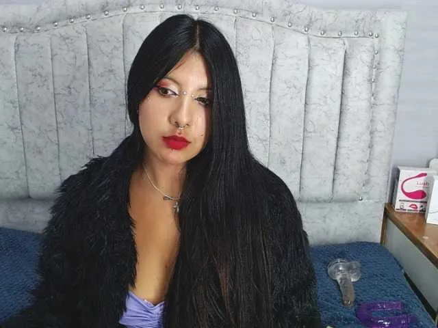 Live sex webcam photo for chantallthx #275465617