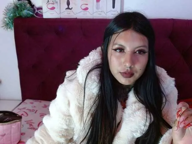 Live sex webcam photo for chantallthx #277161513