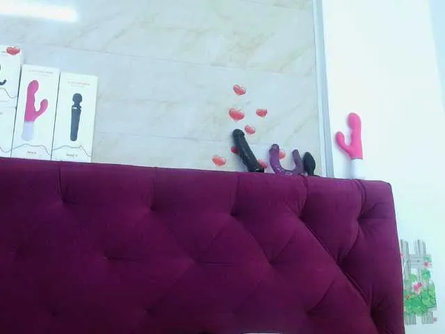 Live sex webcam photo for chantallthx #278045922