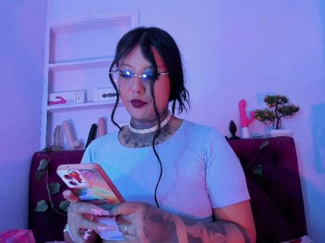 Live sex webcam photo for chantallthx #290017653
