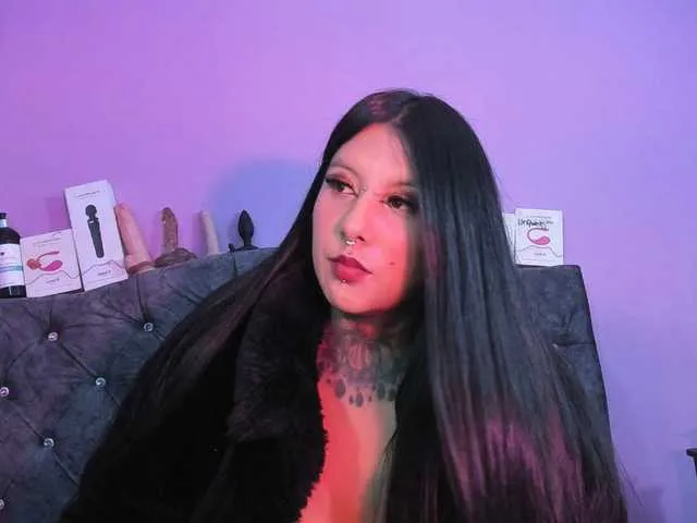 Live sex webcam photo for chantallthx #290303754