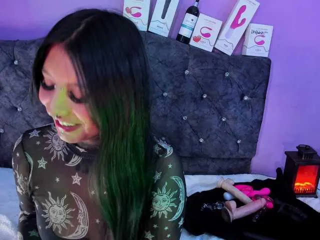 Live sex webcam photo for chantallthx #290372884