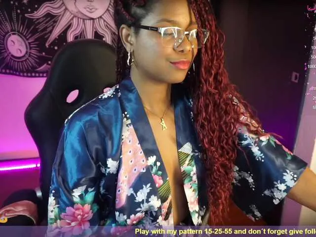 Live sex webcam photo for charlieoxxo #274016498