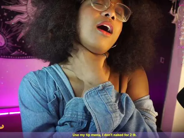 Live sex webcam photo for charlieoxxo #274170948