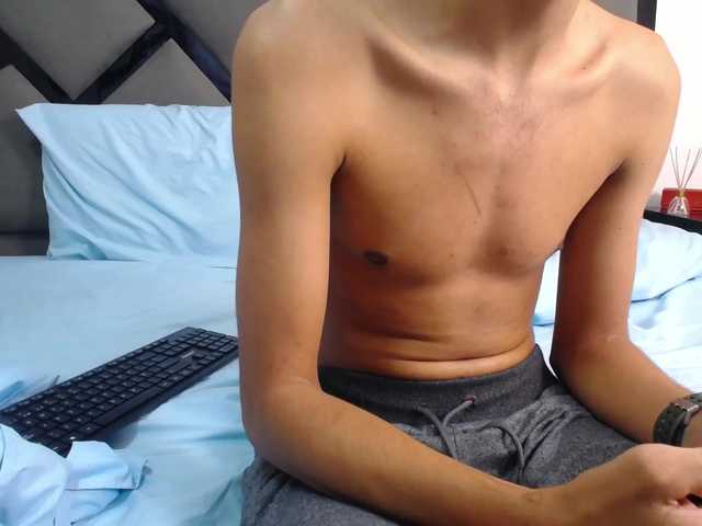 Live sex webcam photo for Charlieytracy #274414568