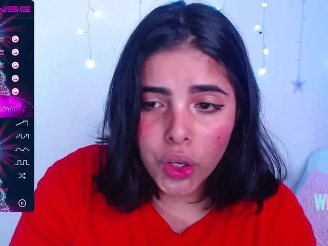 Live sex webcam photo for charllotteros #271758881