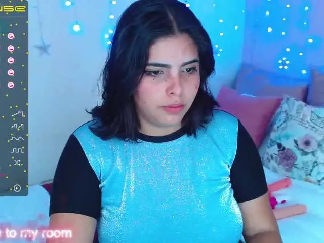 Live sex webcam photo for charllotteros #271969560