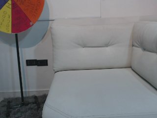 Live sex webcam photo for charlote-15 #194567857