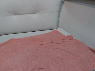 Live sex webcam photo for charlote-15 #194636285