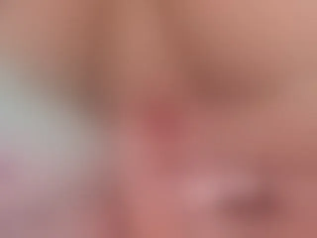 Live sex webcam photo for charlotte-111 #290945715