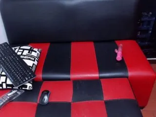 Live sex webcam photo for Charlotte-18 #126675456