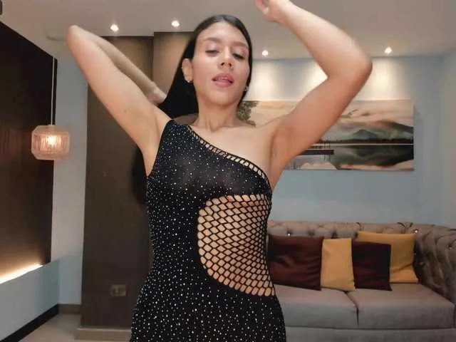 Live sex webcam photo for charlotte-Cox #276079965