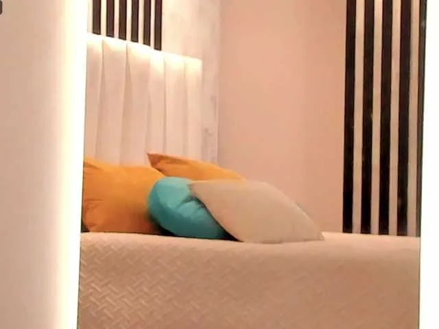 Live sex webcam photo for charlotte-Cox #276461297