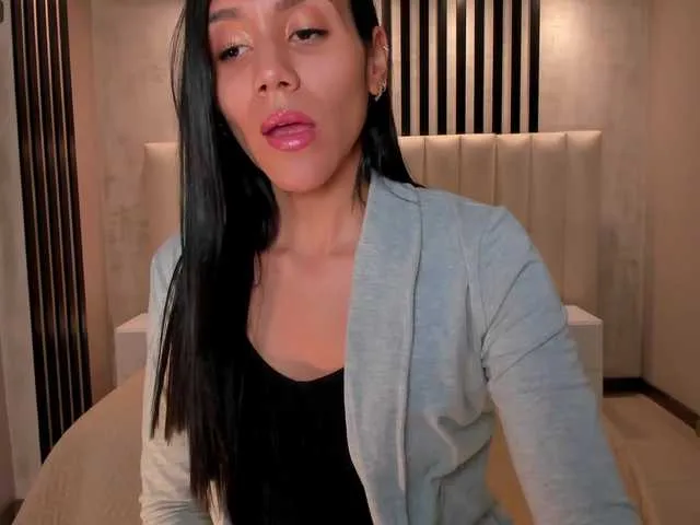 Live sex webcam photo for charlotte-Cox #276466570