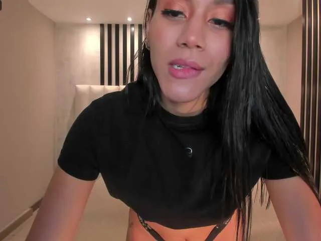 Live sex webcam photo for charlotte-Cox #276507669