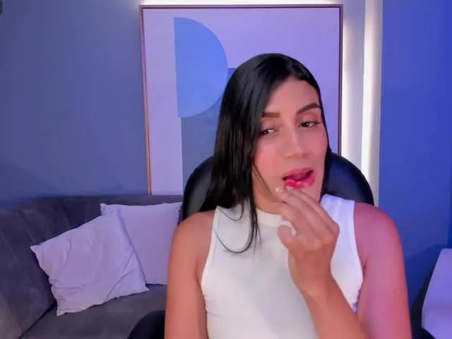 Live sex webcam photo for charlotte-Cox #277469123