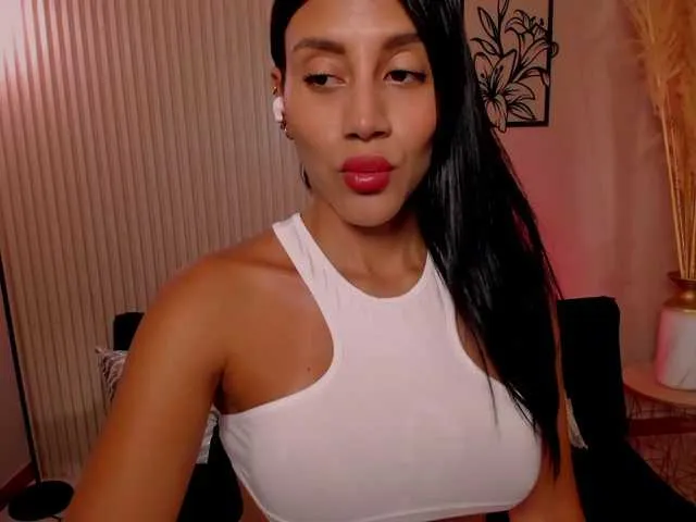 Live sex webcam photo for charlotte-Cox #290968061