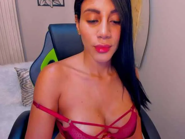 Live sex webcam photo for charlotte-Cox #292150877