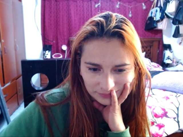 Live sex webcam photo for charlotte-swi #272460970