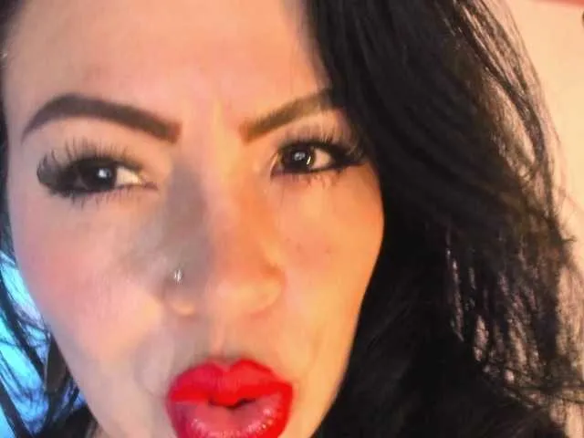 Live sex webcam photo for charlottemeyerr #277662818