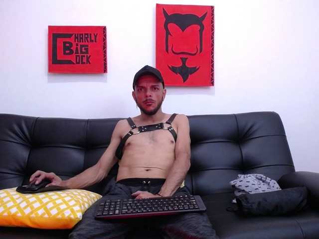 Live sex webcam photo for charly-cock #274309335