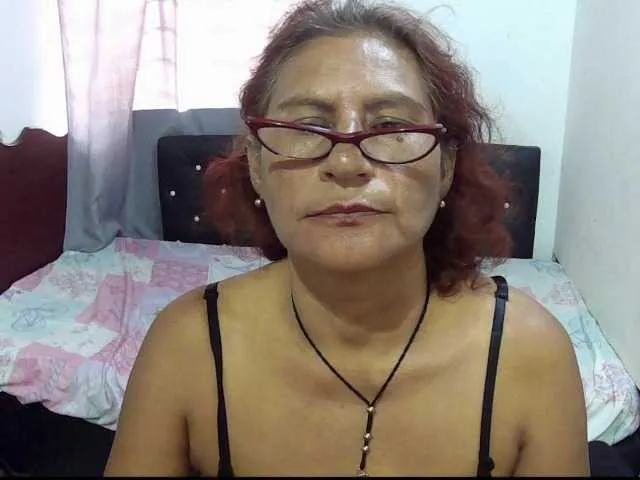 Live sex webcam photo for charrysexy #275568672