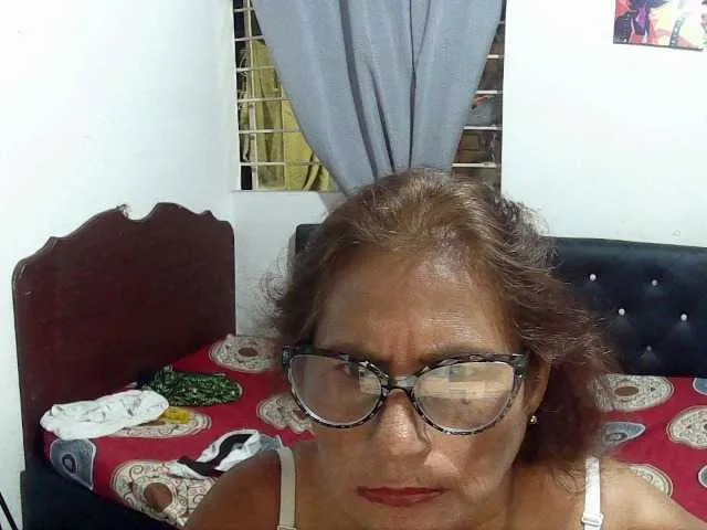 Live sex webcam photo for charrysexy #275854621